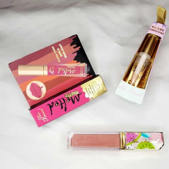 Too Faced Lip Bundle 17 *PLEASE READ DESCRIPTION* - Picture 1 of 3